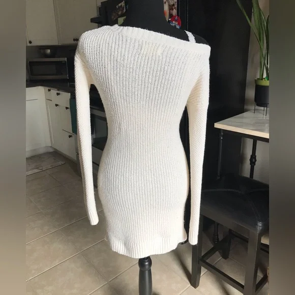 Y2K Hollister ivory sweater dress - Picture 12 of 12
